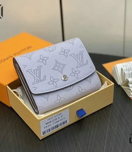 Louis Vuitton 1:1 Mirror Replica Mahina Degrade Iris Compact Wallet NM Blue 12CM/4.7IN Louis Vuitton Replica Wallets Louis Vuitton 1:1 Mirror Replica Mahina Degrade Iris Compact Wallet NM Blue 12CM/4.7IN Louis Vuitton Replica Wallets