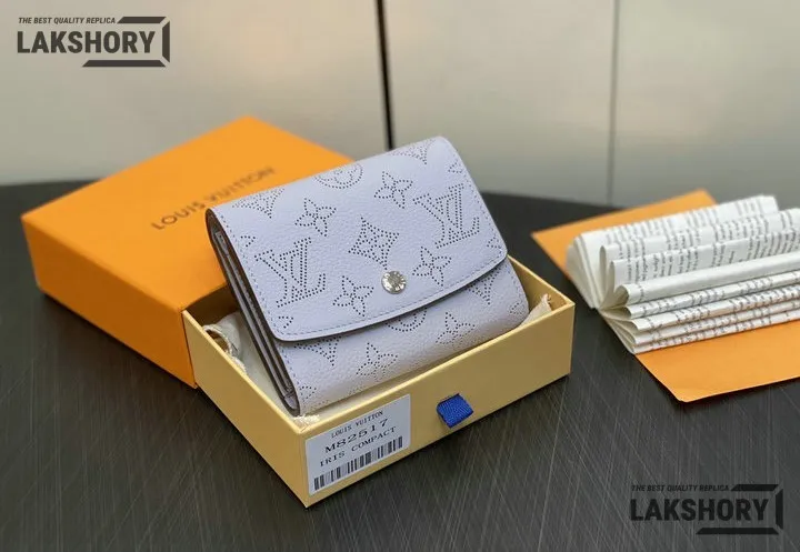 Louis Vuitton 1:1 Mirror Replica Mahina Degrade Iris Compact Wallet NM Blue 12CM/4.7IN Louis Vuitton Replica Wallets Louis Vuitton 1:1 Mirror Replica Mahina Degrade Iris Compact Wallet NM Blue 12CM/4.7IN Louis Vuitton Replica Wallets