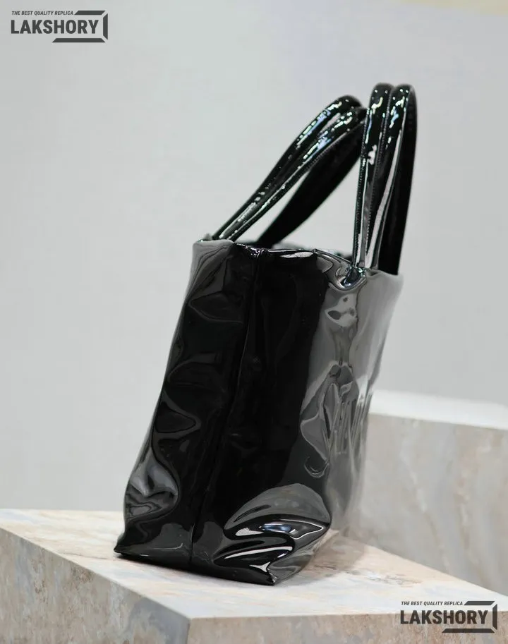 YSL 1:1 Mirror Replica Padded Cowhide Maxi Tote Bag Black 50CM/19.7IN Replica Tote Bags YSL 1:1 Mirror Replica Padded Cowhide Maxi Tote Bag Black 50CM/19.7IN Replica Tote Bags