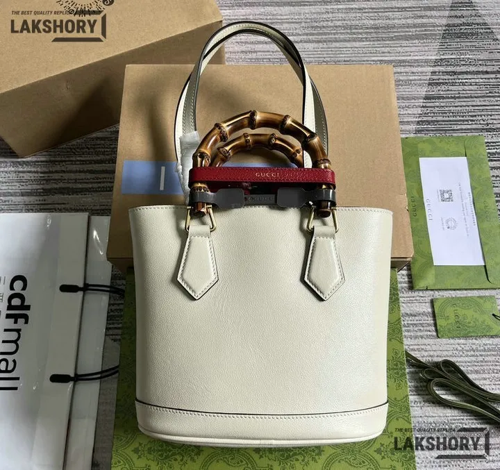 Gucci 1:1 Mirror Replica Diana Bamboo Handle Tote Bag 22CM/8.7IN Gucci Replica Bamboo Bags Gucci 1:1 Mirror Replica Diana Bamboo Handle Tote Bag 22CM/8.7IN Gucci Replica Bamboo Bags