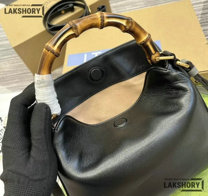 Gucci 1:1 Mirror Replica Small Diana Textured Dollar Shoulder Bag 24CM/9.4IN Gucci Replica Bamboo Bags Gucci 1:1 Mirror Replica Small Diana Textured Dollar Shoulder Bag 24CM/9.4IN Gucci Replica Bamboo Bags