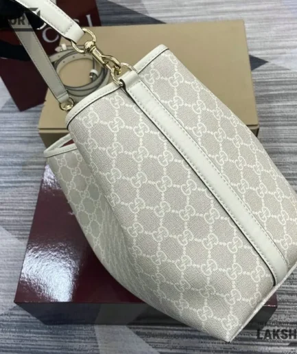 Gucci 1:1 Mirror Replica GG Emblem Medium Bucket Bag Beige 25CM/9.8IN Gucci Replica Ophidia Bags