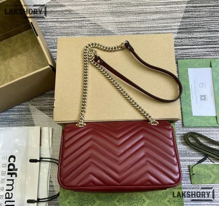 Gucci 1:1 Mirror Replica GG Marmont Medium Leather Bag Red 26CM/10.2IN Gucci Replica Marmont Bags Gucci 1:1 Mirror Replica GG Marmont Medium Leather Bag Red 26CM/10.2IN Gucci Replica Marmont Bags
