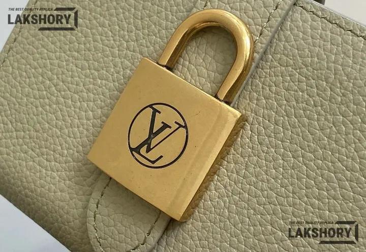 Louis Vuitton 1:1 Mirror Replica Low Key Compact Wallet Low Key 11CM/4.3IN Louis Vuitton Replica Wallets Louis Vuitton 1:1 Mirror Replica Low Key Compact Wallet Low Key 11CM/4.3IN Louis Vuitton Replica Wallets