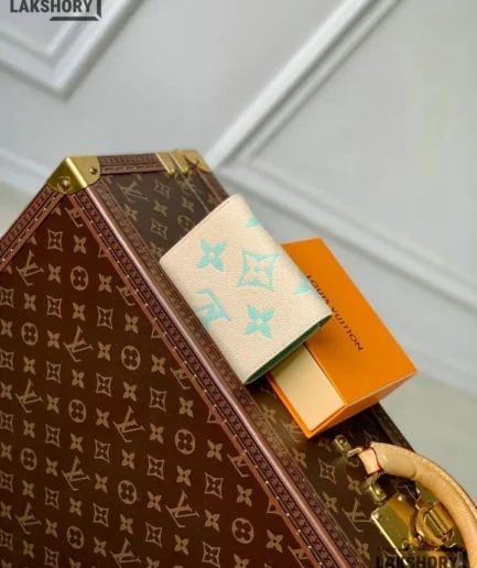 Louis Vuitton 1:1 Mirror Replica Monogram Giant Victorine Wallet 12CM/4.7IN Louis Vuitton Replica Wallets Louis Vuitton 1:1 Mirror Replica Monogram Giant Victorine Wallet 12CM/4.7IN Louis Vuitton Replica Wallets