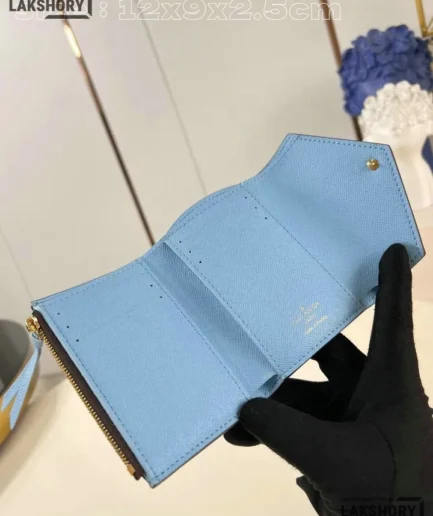 Louis Vuitton 1:1 Mirror Replica Monogram Canvas Victorine Wallet 12CM/4.7IN Louis Vuitton Replica Wallets Louis Vuitton 1:1 Mirror Replica Monogram Canvas Victorine Wallet 12CM/4.7IN Louis Vuitton Replica Wallets