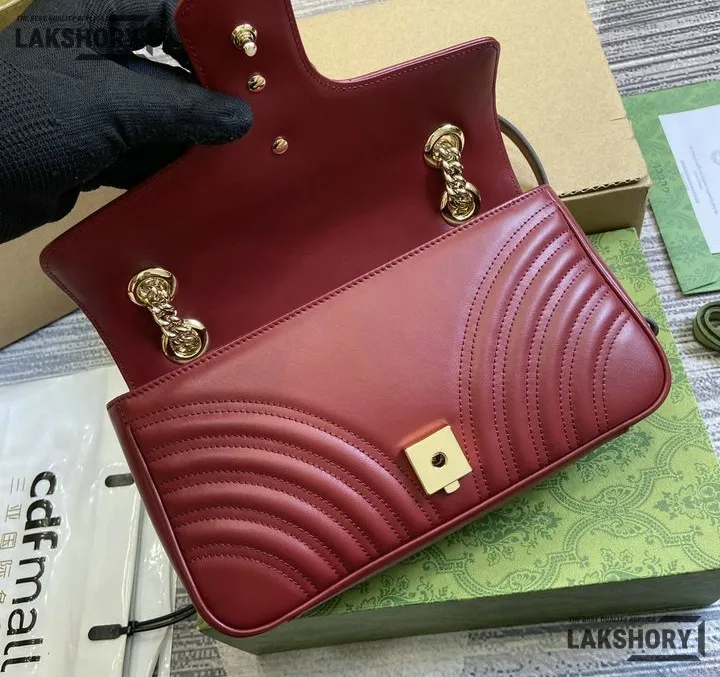 Gucci 1:1 Mirror Replica GG Marmont Medium Leather Bag Red 26CM/10.2IN Gucci Replica Marmont Bags Gucci 1:1 Mirror Replica GG Marmont Medium Leather Bag Red 26CM/10.2IN Gucci Replica Marmont Bags