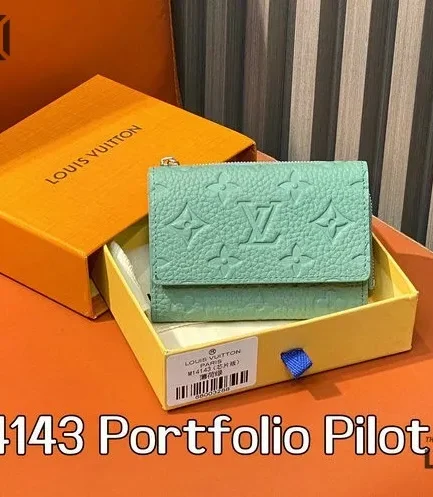 Louis Vuitton 1:1 Mirror Replica Slender Portefeuille Pilot Taurillon Monogram 11CM/4.3IN Louis Vuitton Replica Wallets