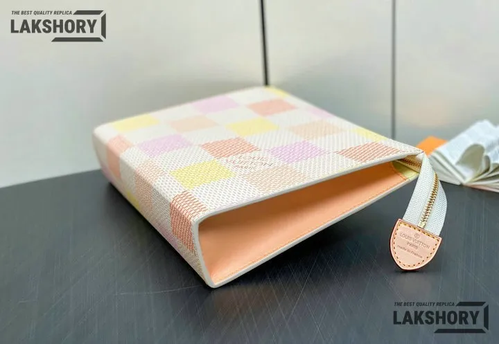 Louis Vuitton 1:1 Mirror Replica Toilet Pouch Peach 25CM/9.8IN Louis Vuitton Replica Wallets Louis Vuitton 1:1 Mirror Replica Toilet Pouch Peach 25CM/9.8IN Louis Vuitton Replica Wallets