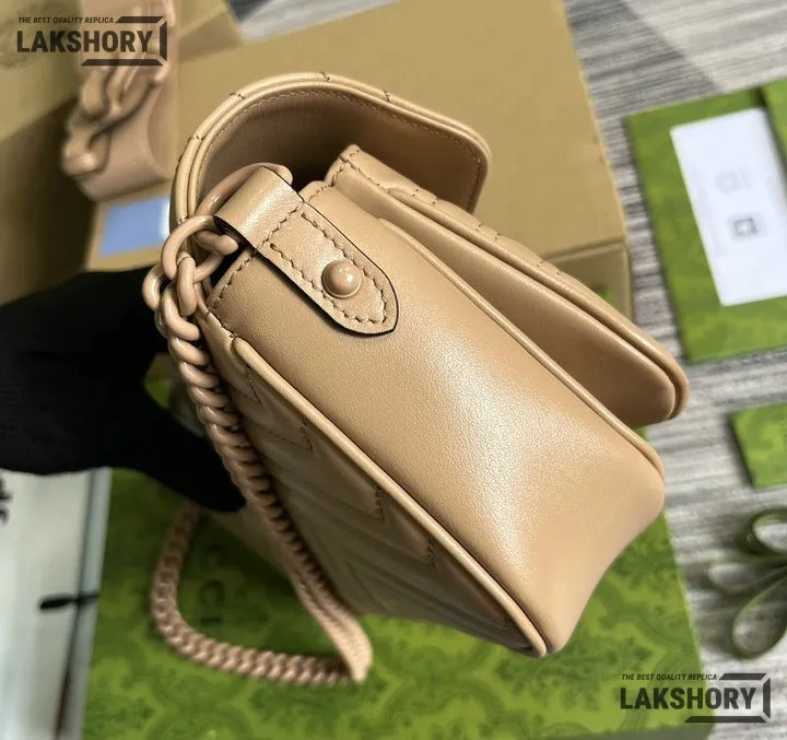 Gucci 1:1 Mirror Replica Matelasse GG Marmont 2.0 Monochrome Bag 26.5CM/10.4IN Gucci Replica Marmont Bags Gucci 1:1 Mirror Replica Matelasse GG Marmont 2.0 Monochrome Bag 26.5CM/10.4IN Gucci Replica Marmont Bags