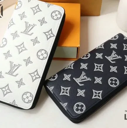 Louis Vuitton 1:1 Mirror Replica Savane Monogram Chapman Giraffe Brazza Wallet 20CM/7.9IN Louis Vuitton Replica Wallets