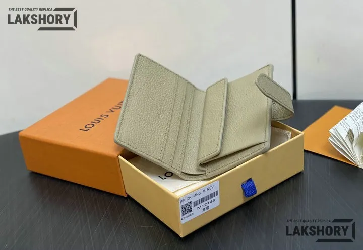 Louis Vuitton 1:1 Mirror Replica Low Key Compact Wallet Low Key 11CM/4.3IN Louis Vuitton Replica Wallets Louis Vuitton 1:1 Mirror Replica Low Key Compact Wallet Low Key 11CM/4.3IN Louis Vuitton Replica Wallets