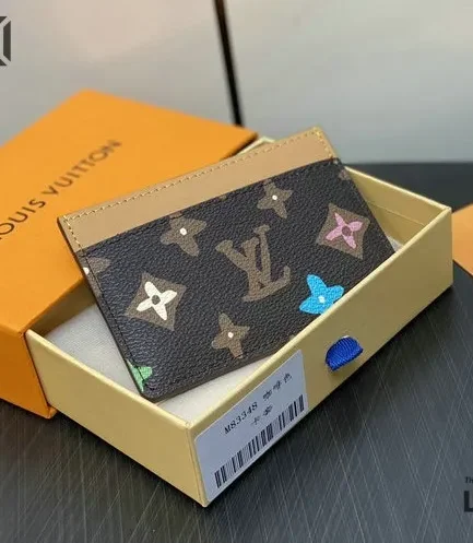Louis Vuitton 1:1 Mirror Replica LV Tyler The Creator Multiple Wallet Craggy 7CM/2.8IN Louis Vuitton Replica Wallets Louis Vuitton 1:1 Mirror Replica LV Tyler The Creator Multiple Wallet Craggy 7CM/2.8IN Louis Vuitton Replica Wallets