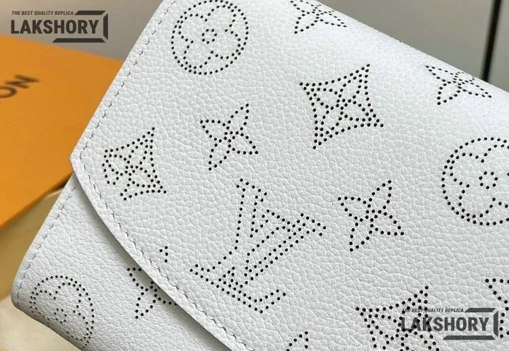 Louis Vuitton 1:1 Mirror Replica Mahina Iris Wallet NM Ivory 19CM/7.5IN Louis Vuitton Replica Wallets Louis Vuitton 1:1 Mirror Replica Mahina Iris Wallet NM Ivory 19CM/7.5IN Louis Vuitton Replica Wallets