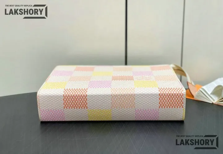 Louis Vuitton 1:1 Mirror Replica Toilet Pouch Peach 25CM/9.8IN Louis Vuitton Replica Wallets Louis Vuitton 1:1 Mirror Replica Toilet Pouch Peach 25CM/9.8IN Louis Vuitton Replica Wallets