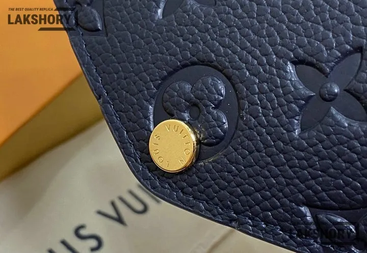 Louis Vuitton 1:1 Mirror Replica Monogram Sarah Wallet Bicolor Leather 19CM/7.5IN Louis Vuitton Replica Wallets Louis Vuitton 1:1 Mirror Replica Monogram Sarah Wallet Bicolor Leather 19CM/7.5IN Louis Vuitton Replica Wallets
