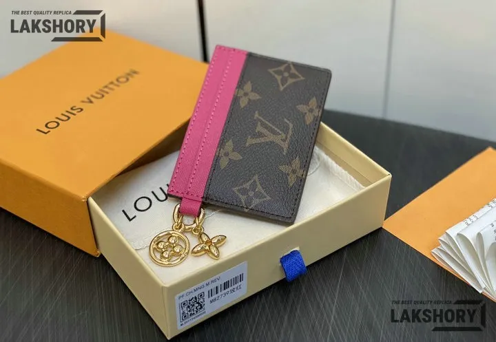 Louis Vuitton 1:1 Mirror Replica Monogram LV Charms Card Holder 7CM/2.8IN Louis Vuitton Replica Wallets Louis Vuitton 1:1 Mirror Replica Monogram LV Charms Card Holder 7CM/2.8IN Louis Vuitton Replica Wallets