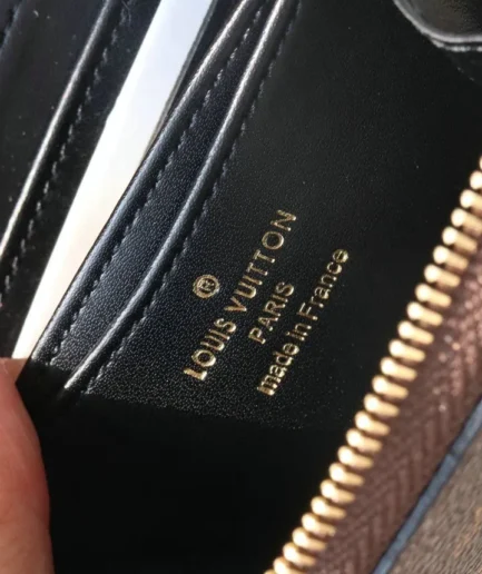 Louis Vuitton 1:1 Mirror Replica Monogram Giant Zippy Coin Purse 11CM/4.3IN Louis Vuitton Replica Wallets Louis Vuitton 1:1 Mirror Replica Monogram Giant Zippy Coin Purse 11CM/4.3IN Louis Vuitton Replica Wallets