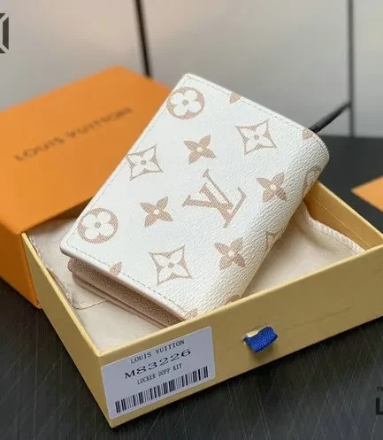 Louis Vuitton 1:1 Mirror Replica Monogram Dune Bifold Wallet White 11CM/4.3IN Louis Vuitton Replica Wallets Louis Vuitton 1:1 Mirror Replica Monogram Dune Bifold Wallet White 11CM/4.3IN Louis Vuitton Replica Wallets