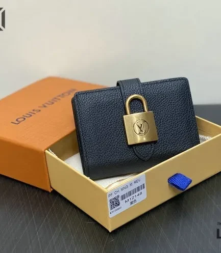 Louis Vuitton 1:1 Mirror Replica Low Key Compact Wallet Low Key 11CM/4.3IN Louis Vuitton Replica Wallets Louis Vuitton 1:1 Mirror Replica Low Key Compact Wallet Low Key 11CM/4.3IN Louis Vuitton Replica Wallets