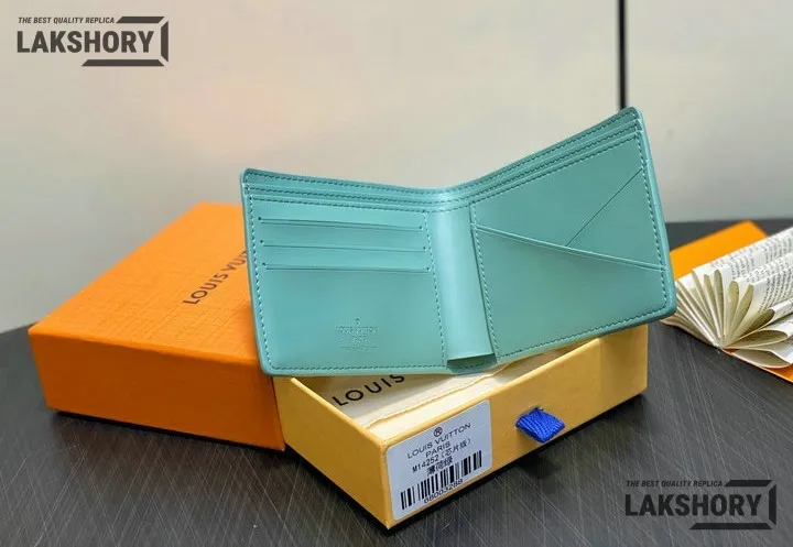 Louis Vuitton 1:1 Mirror Replica Multiple Wallet Taurillon Monogram 11CM/4.3IN Louis Vuitton Replica Wallets Louis Vuitton 1:1 Mirror Replica Multiple Wallet Taurillon Monogram 11CM/4.3IN Louis Vuitton Replica Wallets