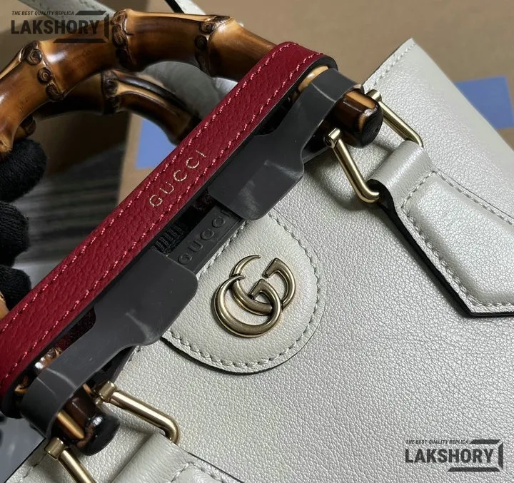Gucci 1:1 Mirror Replica Diana Bamboo Handle Tote Bag 22CM/8.7IN Gucci Replica Bamboo Bags Gucci 1:1 Mirror Replica Diana Bamboo Handle Tote Bag 22CM/8.7IN Gucci Replica Bamboo Bags
