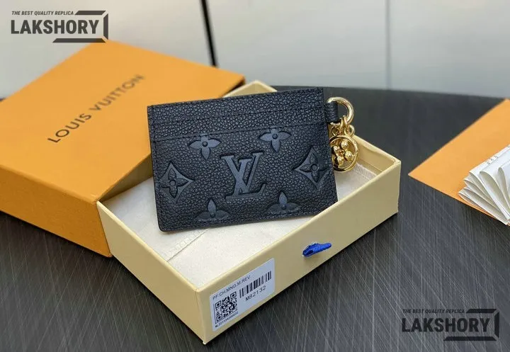 Louis Vuitton 1:1 Mirror Replica Monogram LV Charms Card Holder 7CM/2.8IN Louis Vuitton Replica Wallets Louis Vuitton 1:1 Mirror Replica Monogram LV Charms Card Holder 7CM/2.8IN Louis Vuitton Replica Wallets