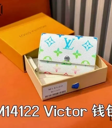 Louis Vuitton 1:1 Mirror Replica Tri-fold Wallet Iridescent LV Gradient Victor Grey Multicolor 11.5CM/4.5IN Louis Vuitton Replica Wallets