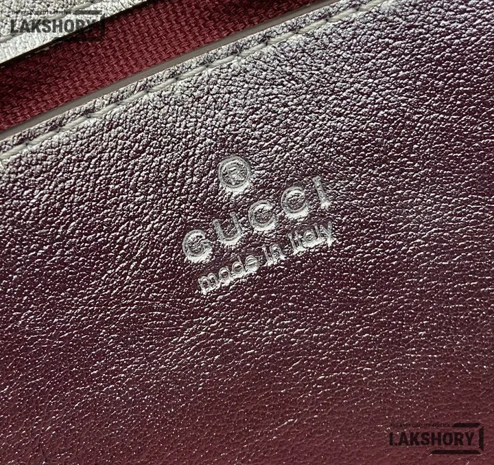 Gucci 1:1 Mirror Replica Matelasse Mini GG Marmont Silver 22CM/8.7IN Gucci Replica Marmont Bags Gucci 1:1 Mirror Replica Matelasse Mini GG Marmont Silver 22CM/8.7IN Gucci Replica Marmont Bags