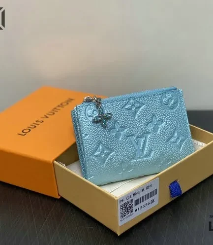 Louis Vuitton 1:1 Mirror Replica Monogram Empreinte Lisa Wallet 9CM/3.5IN Louis Vuitton Replica Wallets Louis Vuitton 1:1 Mirror Replica Monogram Empreinte Lisa Wallet 9CM/3.5IN Louis Vuitton Replica Wallets
