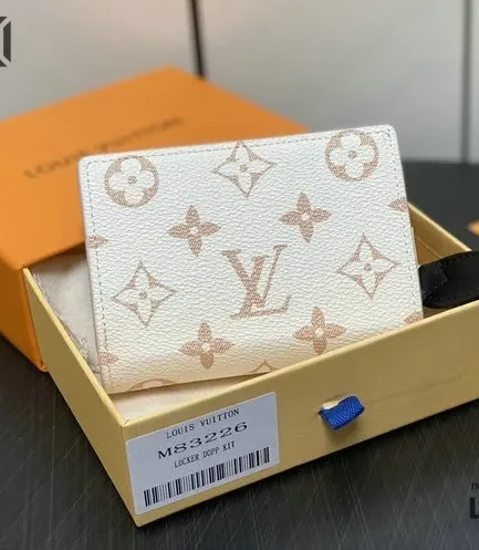 Louis Vuitton 1:1 Mirror Replica Monogram Dune Bifold Wallet White 11CM/4.3IN Louis Vuitton Replica Wallets Louis Vuitton 1:1 Mirror Replica Monogram Dune Bifold Wallet White 11CM/4.3IN Louis Vuitton Replica Wallets