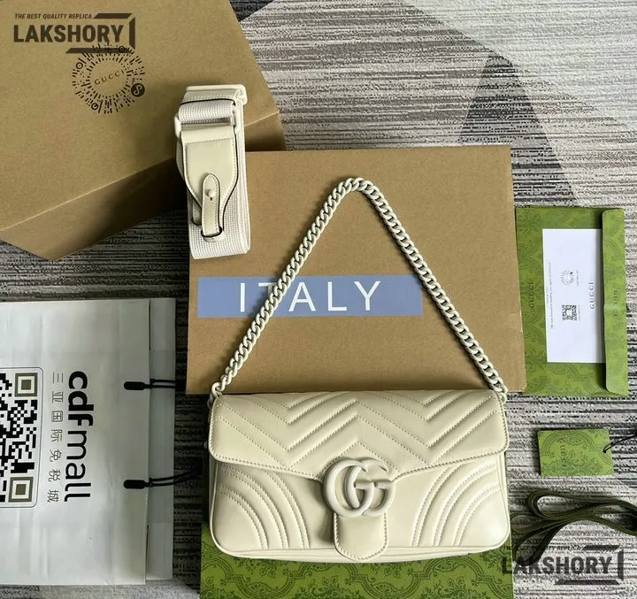 Gucci 1:1 Mirror Replica Matelasse GG Marmont 2.0 Monochrome Bag 26.5CM/10.4IN Gucci Replica Marmont Bags Gucci 1:1 Mirror Replica Matelasse GG Marmont 2.0 Monochrome Bag 26.5CM/10.4IN Gucci Replica Marmont Bags