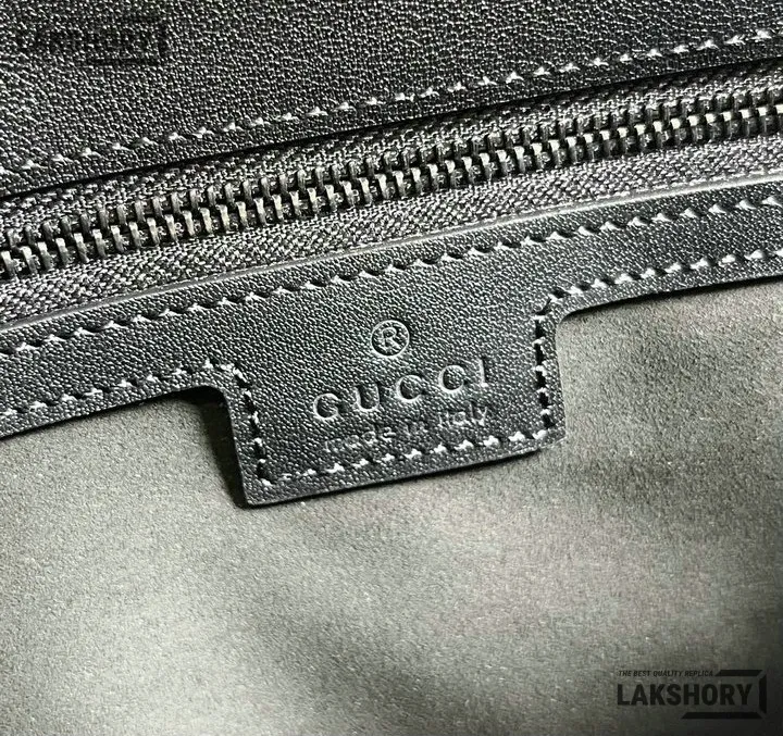 Gucci 1:1 Mirror Replica Small GG Marmont Patent Black Shoulder Bag 26CM/10.2IN Gucci Replica Marmont Bags Gucci 1:1 Mirror Replica Small GG Marmont Patent Black Shoulder Bag 26CM/10.2IN Gucci Replica Marmont Bags