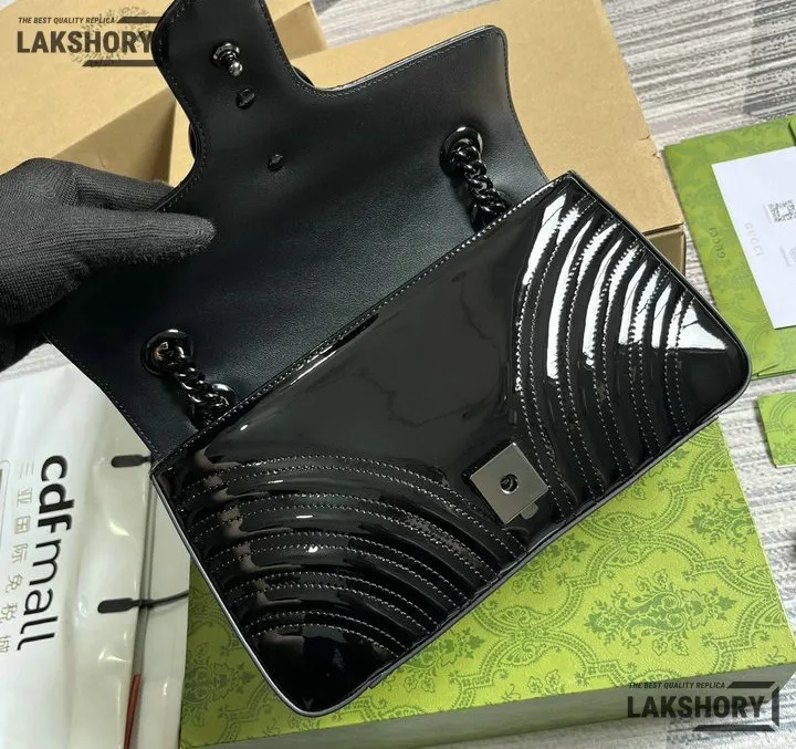 Gucci 1:1 Mirror Replica Small GG Marmont Patent Black Shoulder Bag 26CM/10.2IN Gucci Replica Marmont Bags Gucci 1:1 Mirror Replica Small GG Marmont Patent Black Shoulder Bag 26CM/10.2IN Gucci Replica Marmont Bags