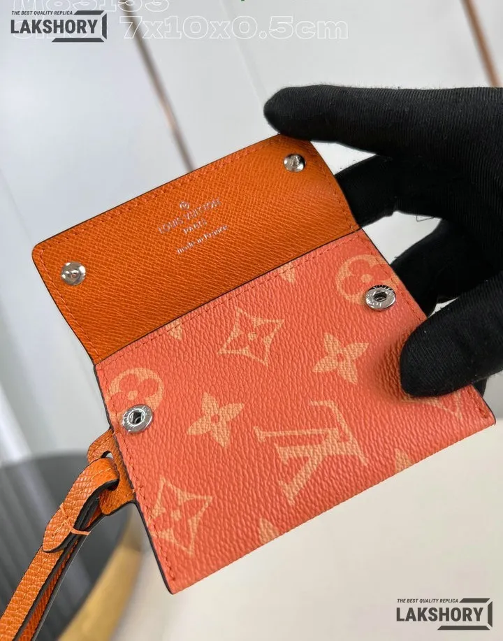 Louis Vuitton 1:1 Mirror Replica Taigarama Coin Purse 10CM/3.9IN Louis Vuitton Replica Wallets Louis Vuitton 1:1 Mirror Replica Taigarama Coin Purse 10CM/3.9IN Louis Vuitton Replica Wallets