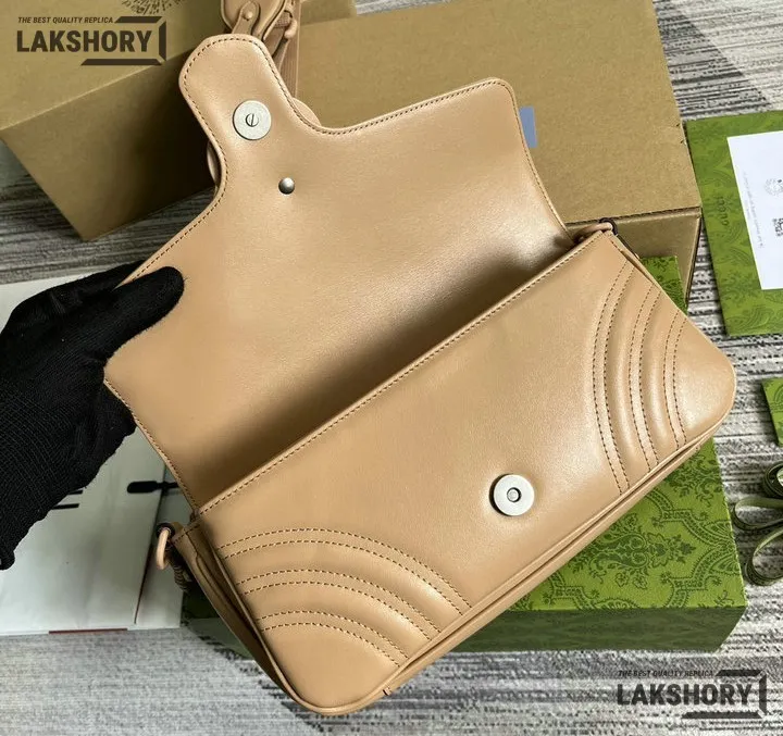 Gucci 1:1 Mirror Replica Matelasse GG Marmont 2.0 Monochrome Bag 26.5CM/10.4IN Gucci Replica Marmont Bags Gucci 1:1 Mirror Replica Matelasse GG Marmont 2.0 Monochrome Bag 26.5CM/10.4IN Gucci Replica Marmont Bags