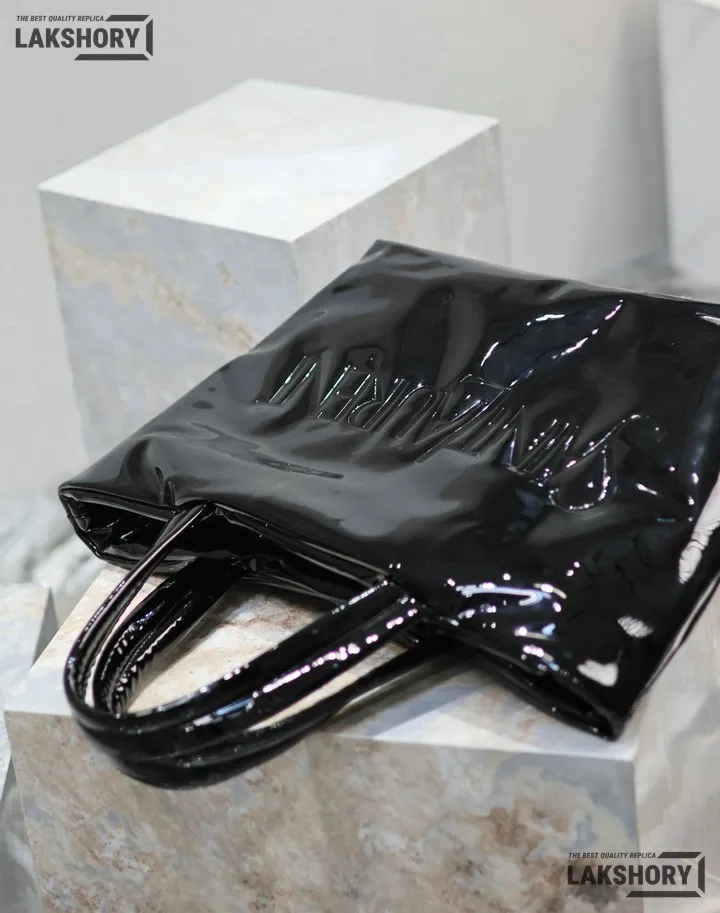 YSL 1:1 Mirror Replica Padded Cowhide Maxi Tote Bag Black 50CM/19.7IN Replica Tote Bags YSL 1:1 Mirror Replica Padded Cowhide Maxi Tote Bag Black 50CM/19.7IN Replica Tote Bags