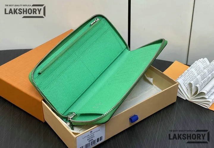 Louis Vuitton 1:1 Mirror Replica Zippy Vertical Monogram Wallet 19.5CM/7.7IN Louis Vuitton Replica Wallets Louis Vuitton 1:1 Mirror Replica Zippy Vertical Monogram Wallet 19.5CM/7.7IN Louis Vuitton Replica Wallets