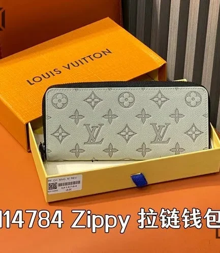 Louis Vuitton 1:1 Mirror Replica Mahina Zippy Wallet 20CM/7.9IN Louis Vuitton Replica Wallets