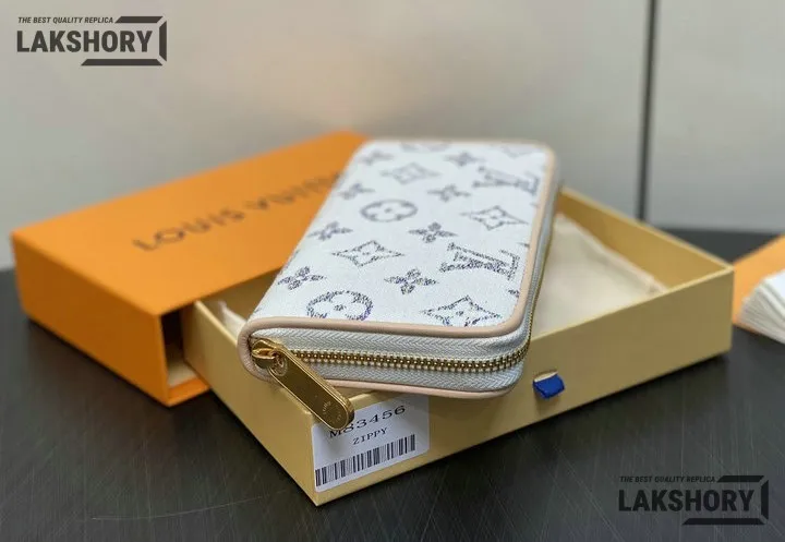 Louis Vuitton 1:1 Mirror Replica Zippy Wallet Mahina Leather White Blue 19.5CM/7.7IN Louis Vuitton Replica Wallets Louis Vuitton 1:1 Mirror Replica Zippy Wallet Mahina Leather White Blue 19.5CM/7.7IN Louis Vuitton Replica Wallets